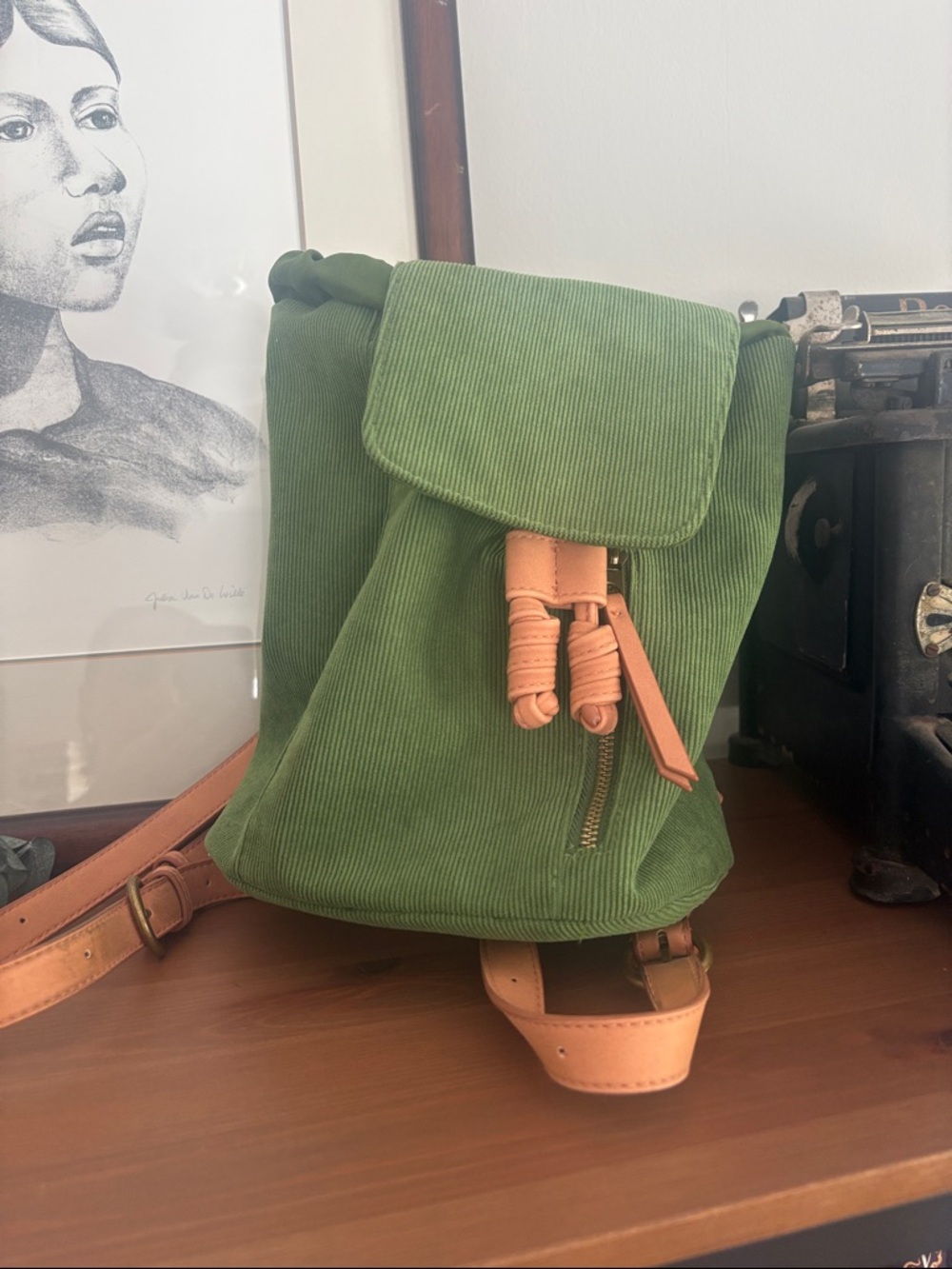 Universal Thread Green Backpack Interior with Label